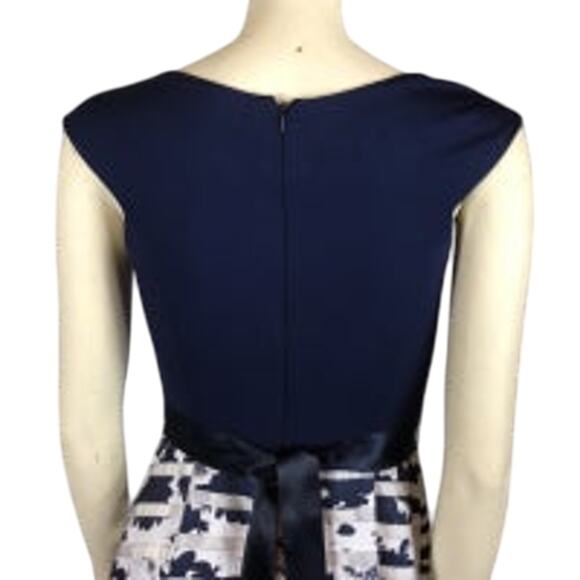 Teri Jon Knot front V-Neck Printed Navy & White Ball evening Gown dress size 2 - Picture 6 of 13